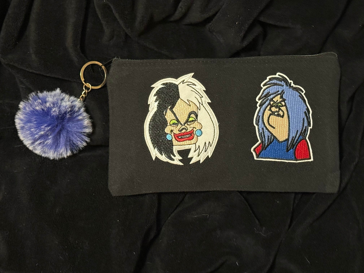 Cruella Deville coin/pencil/makeup pouch - PuzzlePieces2326
