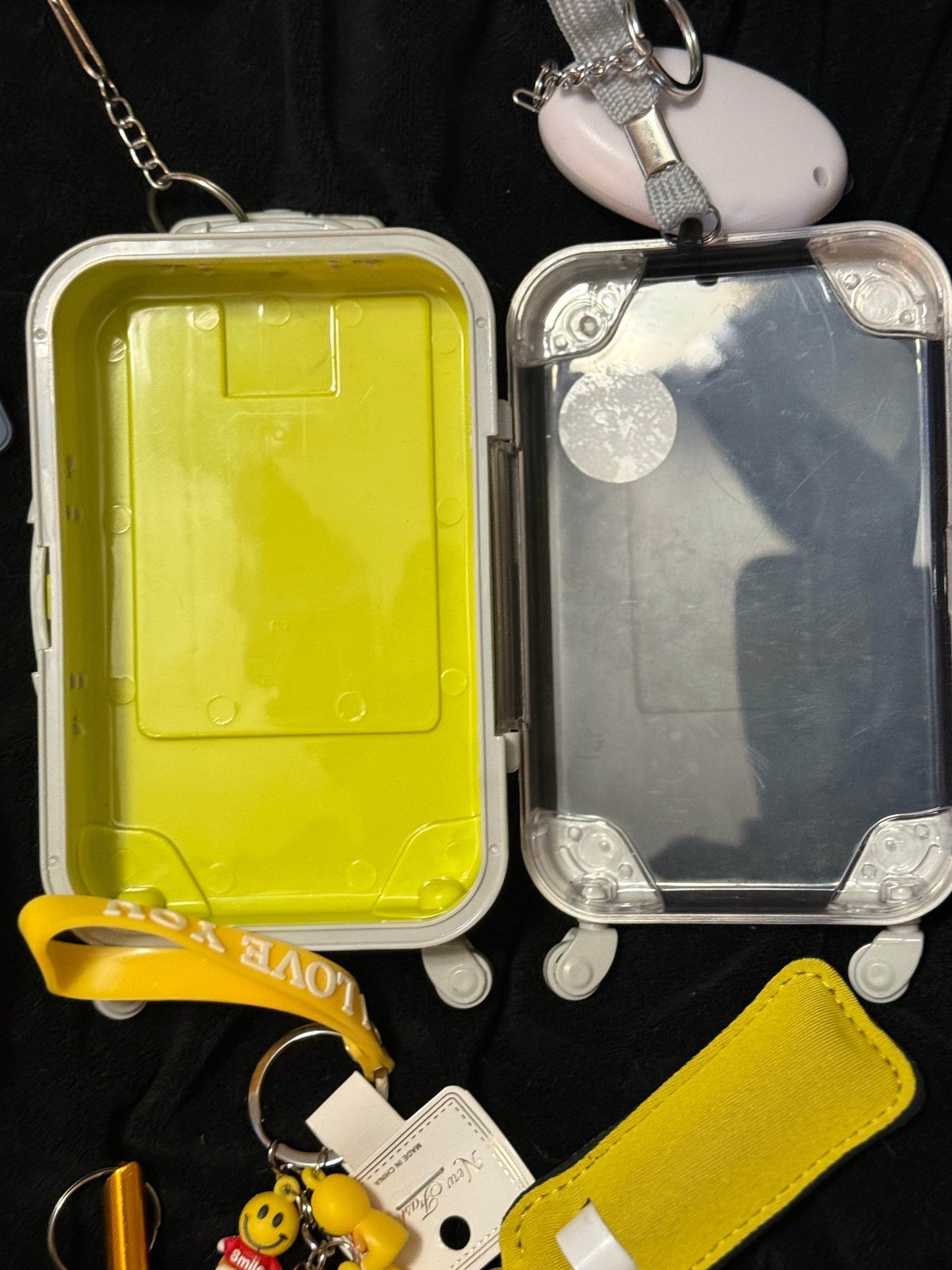 ✈️ Mini Suitcase Earbuds Case & Holographic Coin Purse Set - Travel Chic 💛 - PuzzlePieces2326