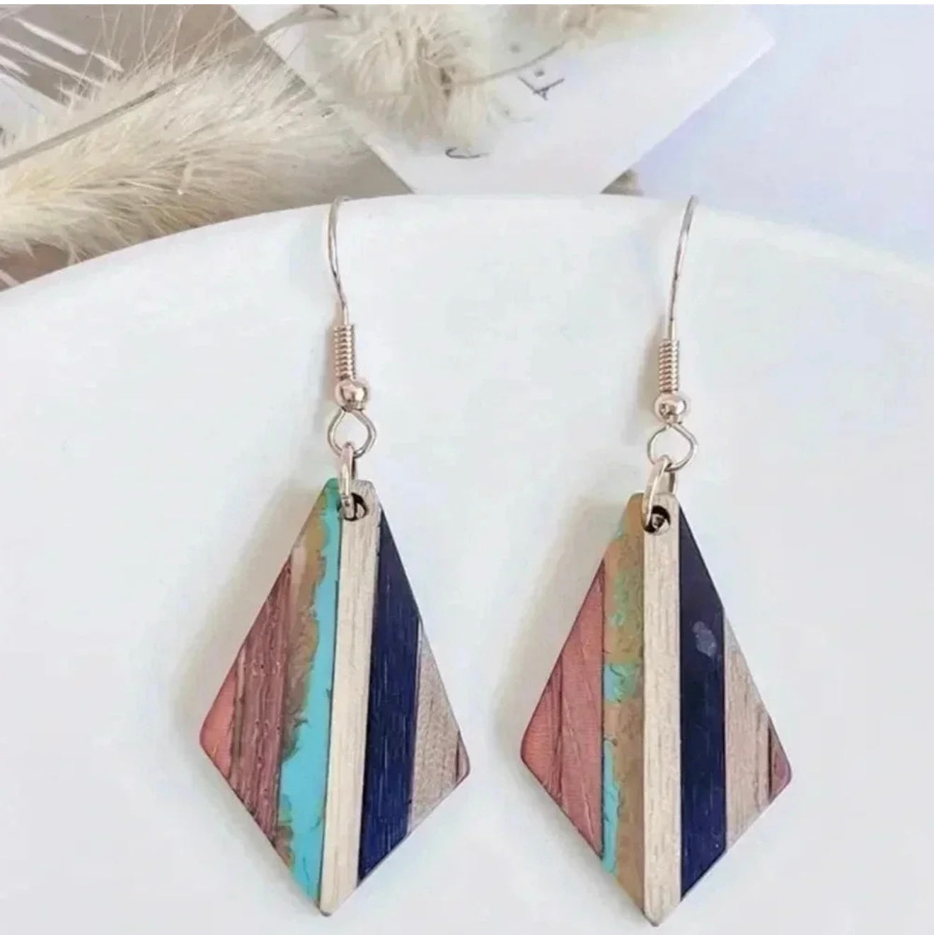 🌊 COASTAL STRIPES GEOMETRIC EARRINGS
Modern Beach Vibes | Eco-Chic