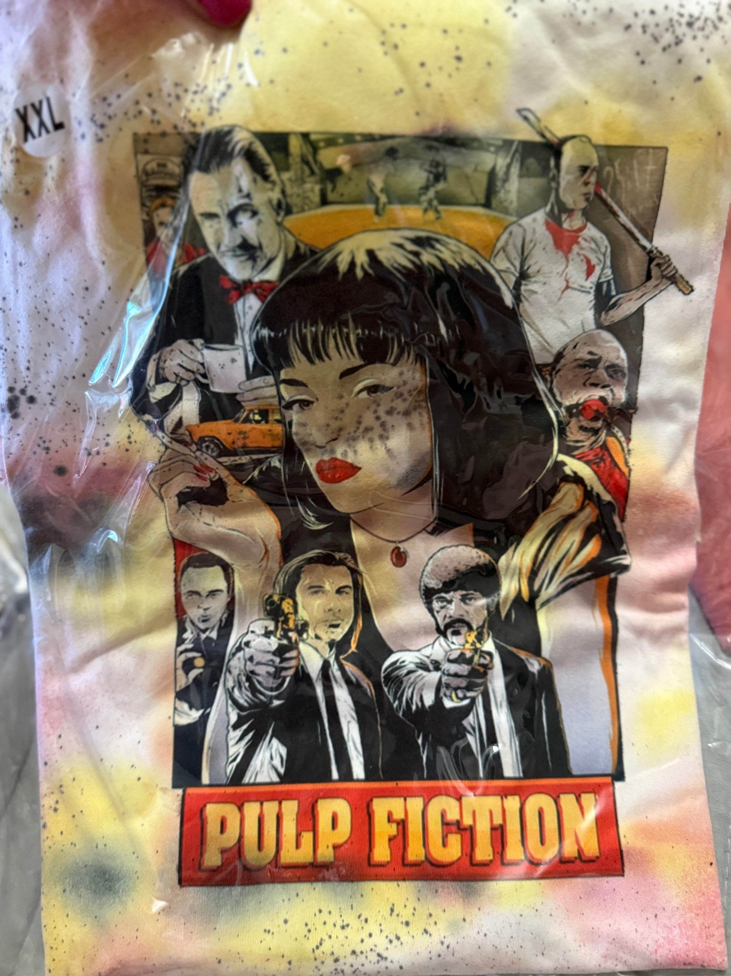 🎬 Pulp Fiction Collage T-Shirt - Classic Cinema Style 🎥 - PuzzlePieces2326