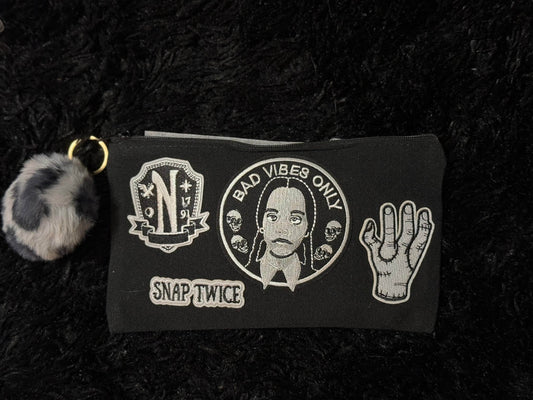🖤 WEDNESDAY ADDAMS BAD VIBES ONLY ACCESSORIES POUCH - PuzzlePieces2326
