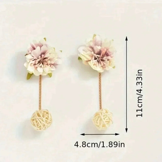 🌸 BLUSH BLOSSOM DROP EARRINGS
Elegant Floral Fantasy | Romantic Modern Style