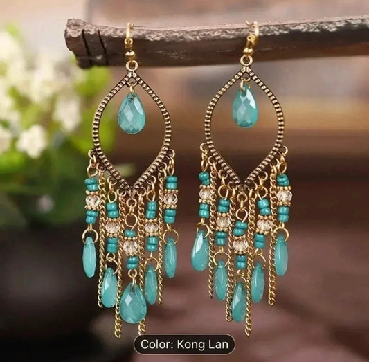 🌊 TURQUOISE CASCADE CHANDELIER EARRINGS
Vintage Bohemian Luxury | Statement Elegance