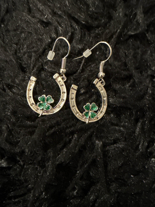 🍀 Lucky Charm Horseshoe Earrings 🐎 - PuzzlePieces2326