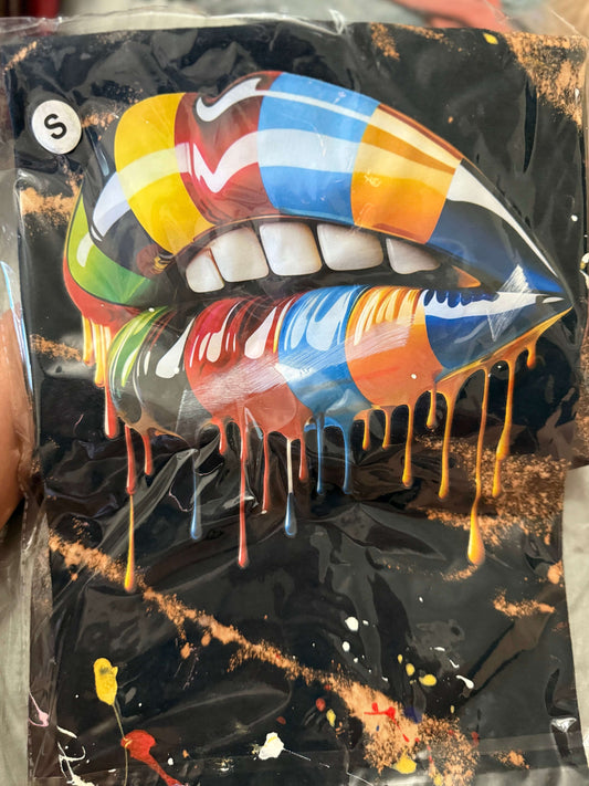 🎨 COLORFUL DRIPPING LIPS ART T-SHIRT 
Make a Bold Statement | Unique Austin Style
