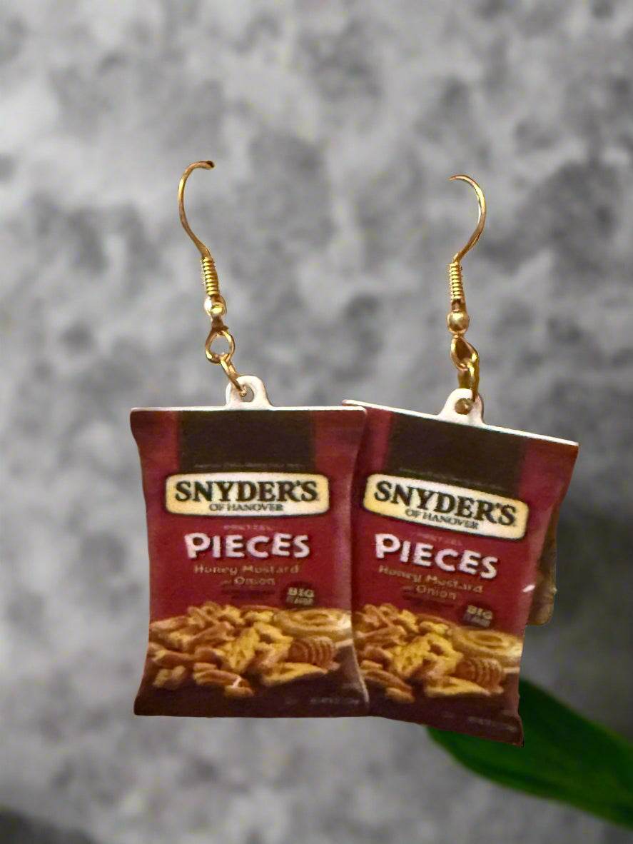 🥨 Snyder's Pretzel Pieces Earrings 🥨 - PuzzlePieces2326