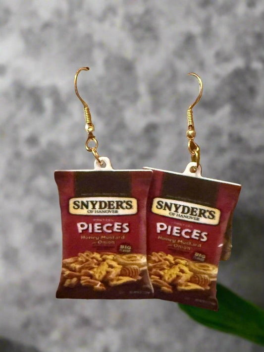 🥨 Snyder's Pretzel Pieces Earrings 🥨 - PuzzlePieces2326