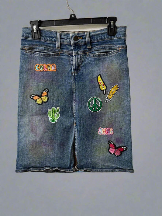 🦋 American Eagle Peace & Color Patch Denim Skirt - PuzzlePieces2326