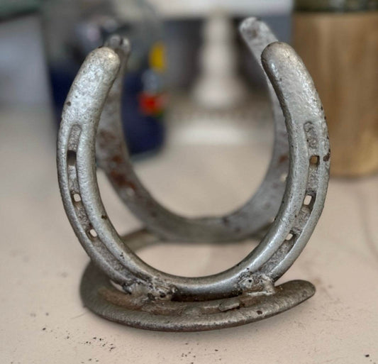 🐎 AUTHENTIC VINTAGE HORSESHOE DECOR 🍀 - PuzzlePieces2326