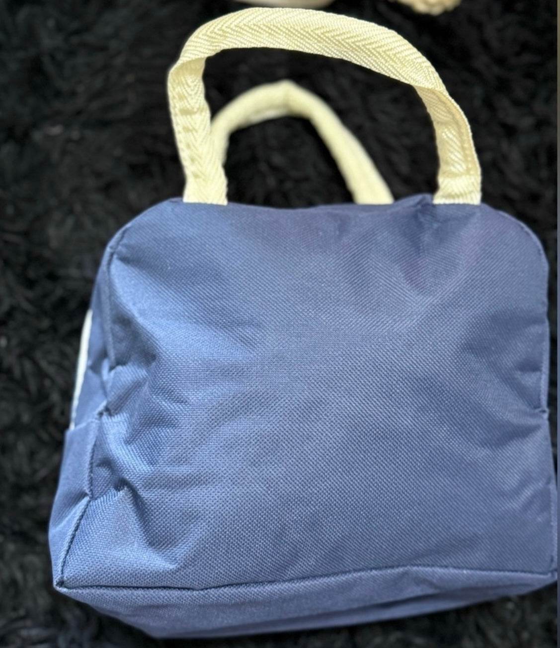 🐻 RAINY DAY POLAR BEAR INSULATED LUNCH BAG ☔ - PuzzlePieces2326